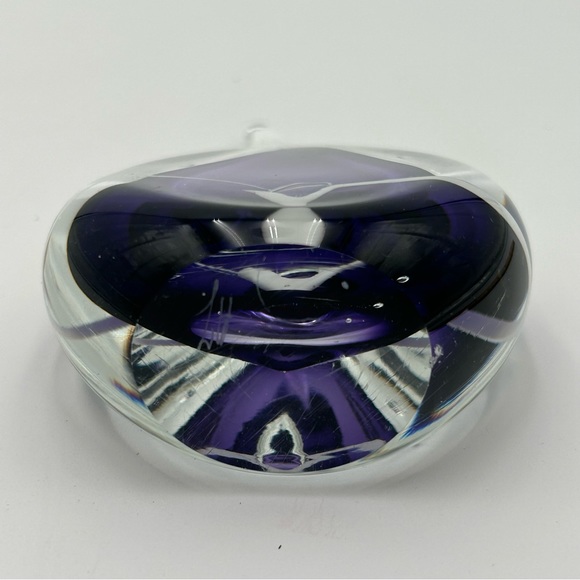 Signed Adam Jablonski Tear Drop Paperweight Purple Art Glass - Picture 6 of 10
